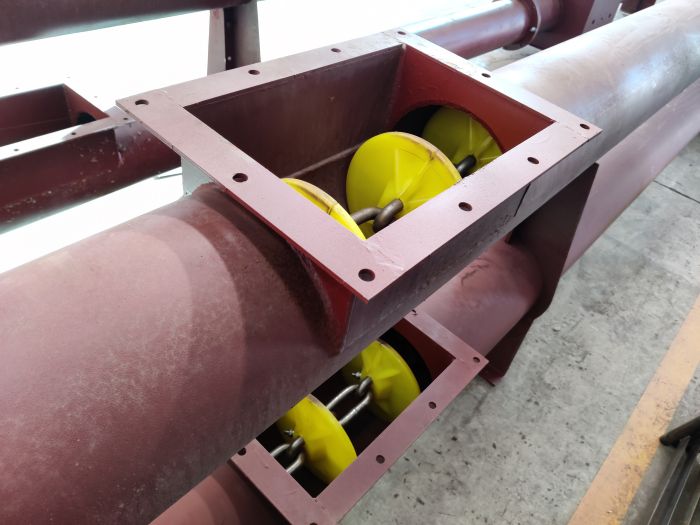 管鏈輸送機(jī)